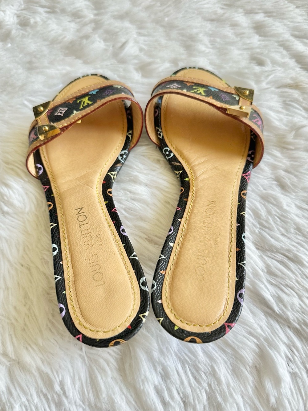Vintage Louis Vuitton monogram kitten heels - Picture 8 of 8
